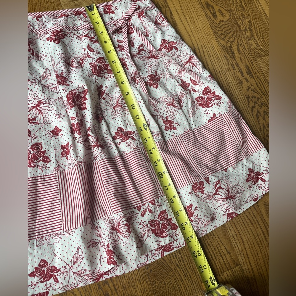 Loft Ann Taylor red floral cottagecore skirt - Picture 5 of 8